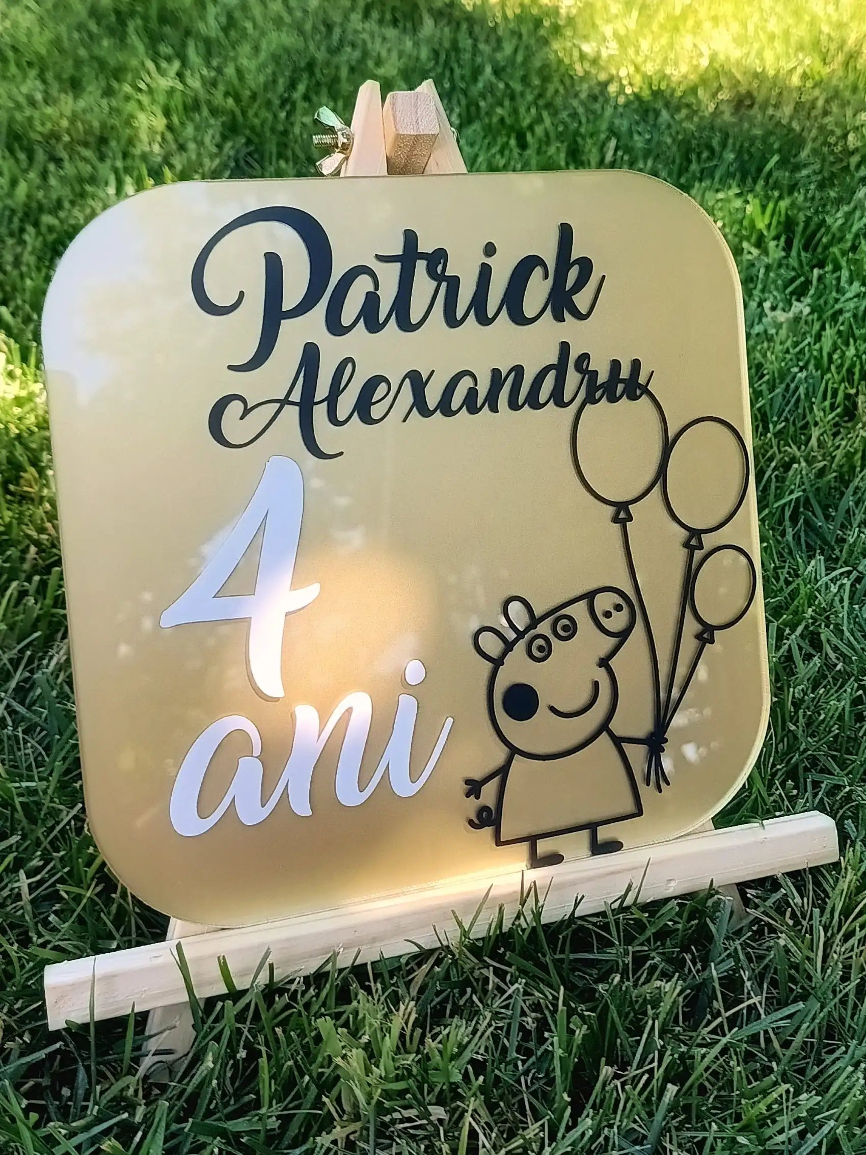 Plăcuță aniversară personalizată din plexiglas
